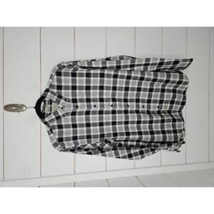 NWOT LL Bean Medium Grey Black & White button down cotton shirt. Slightly fitted